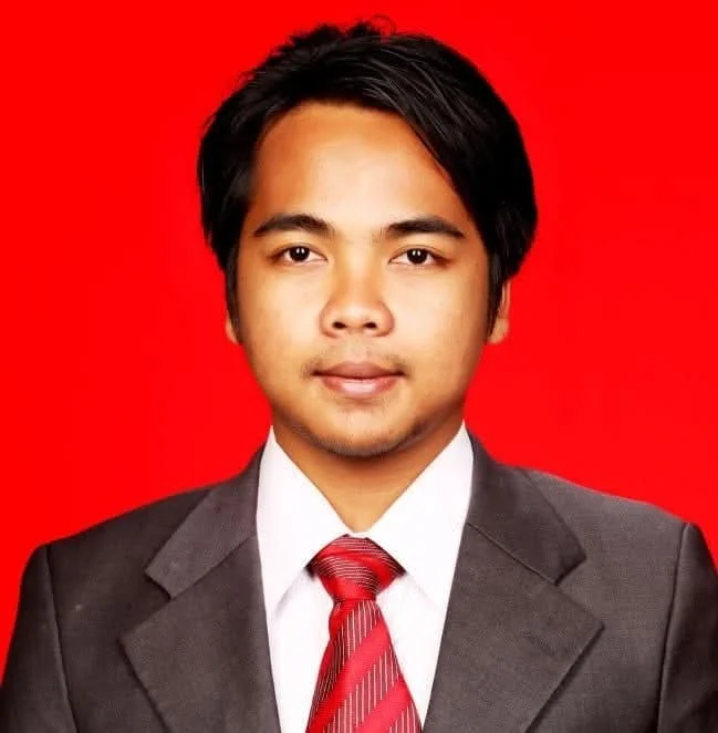 REZA FAHLEVI NURPAIZ,S.Sy.,M.H