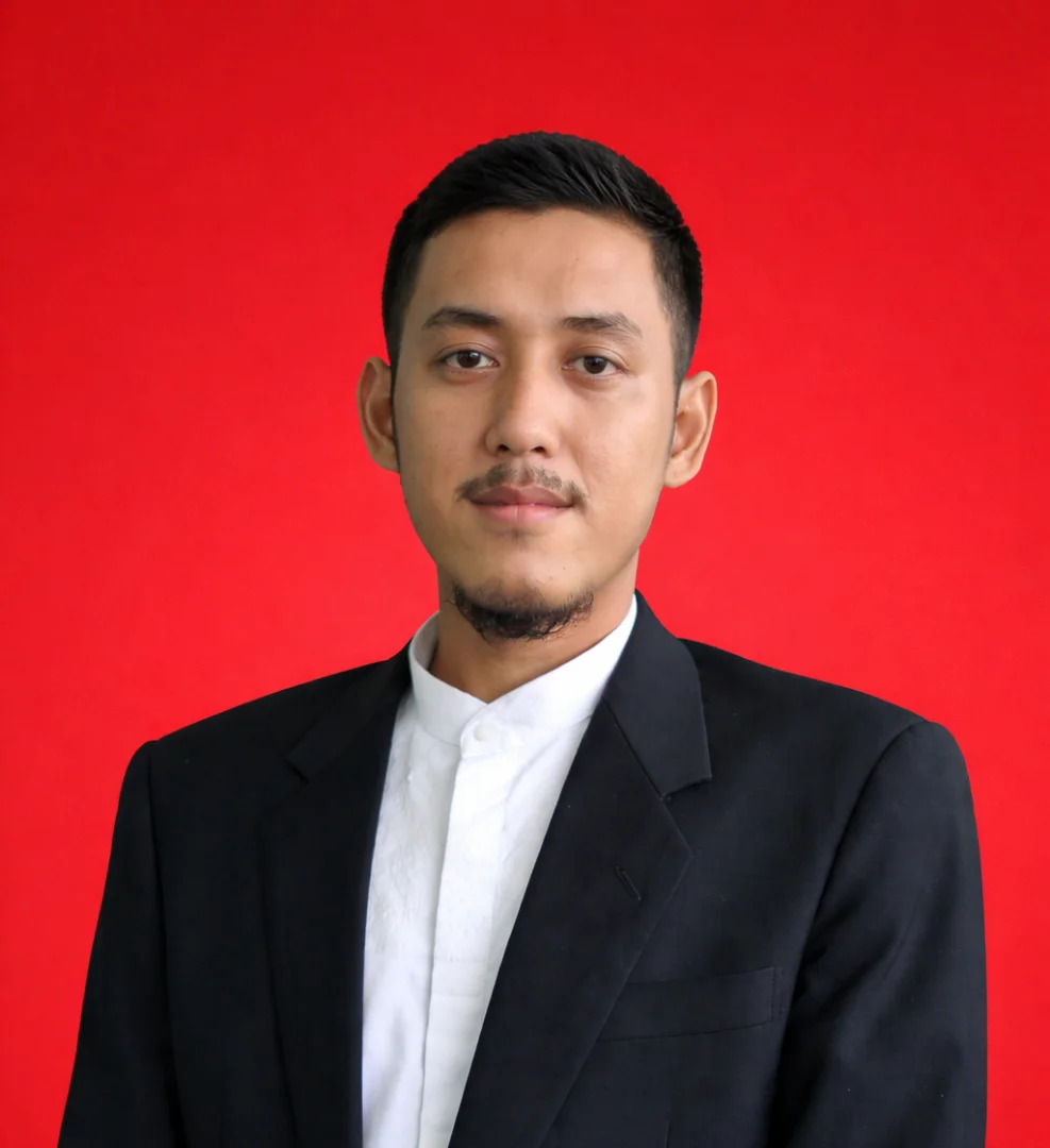 Fakhry Fadhil, S.Sy, M.H