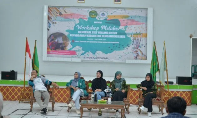 UKM SINUSA mengadakan Workshop Melukis dengan Tema “Mengenal Self Healing Untuk Penyadaran Kesehatan dengan Seni Lukis”