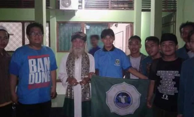ABAH ROJAB DOAKAN KEBERKAHAN STISNU NUSANTARA
