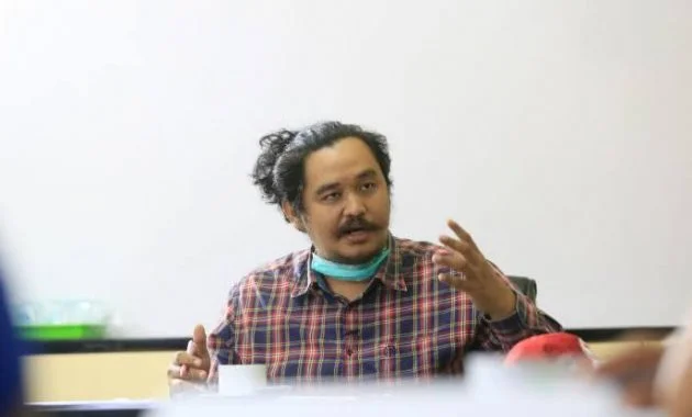 ANDRI PERMANA: HARI SANTRI DI STISNU HARUS HYBRID ENTERTAINMENT