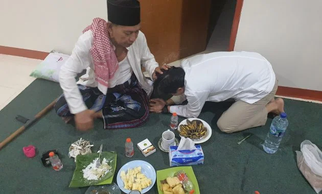 Abah Ali Zein dan Kyai Baijuri Titah Kyai Hakim Kawal STISNU